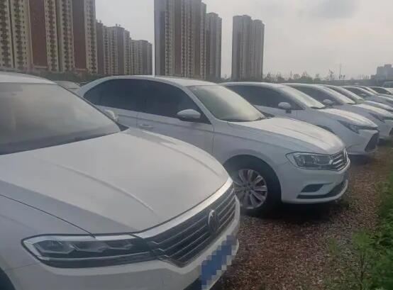 出租網(wǎng)約車(chē)普通轎車(chē)網(wǎng)約汽車(chē)租賃，汽車(chē)長(zhǎng)期托管，以租代購(gòu)業(yè)務(wù)日產(chǎn)、豐田等車(chē)輛出租